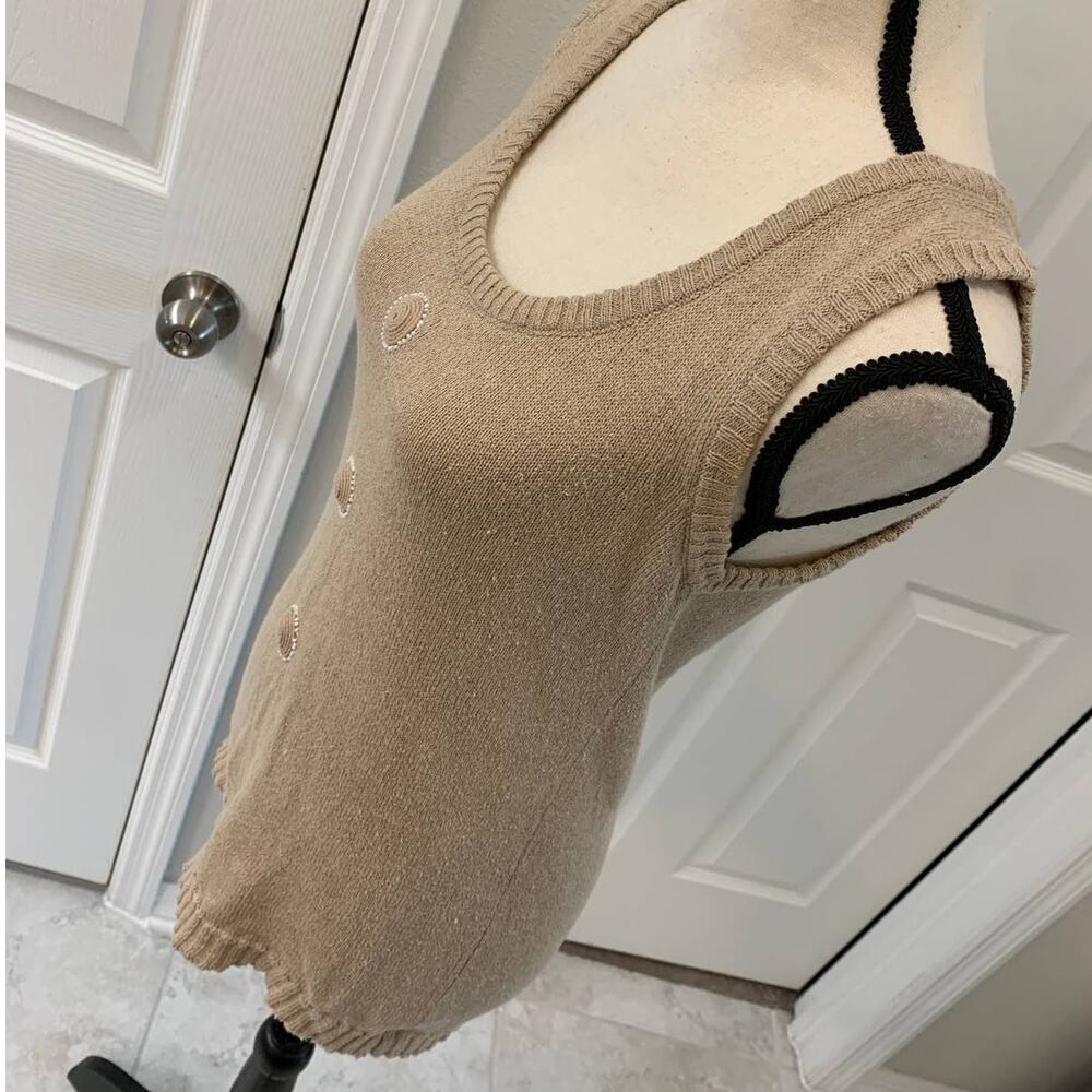 Vintage Marc D'Alcy Beige Sweater Vest with 3D Cone Embellishment - Small - Picture 3 of 5